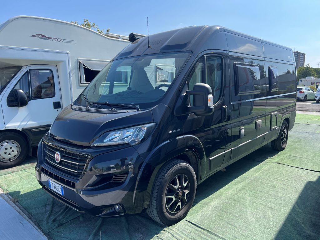 MCLOUIS .MENFYS VAN PRESTIGE 3